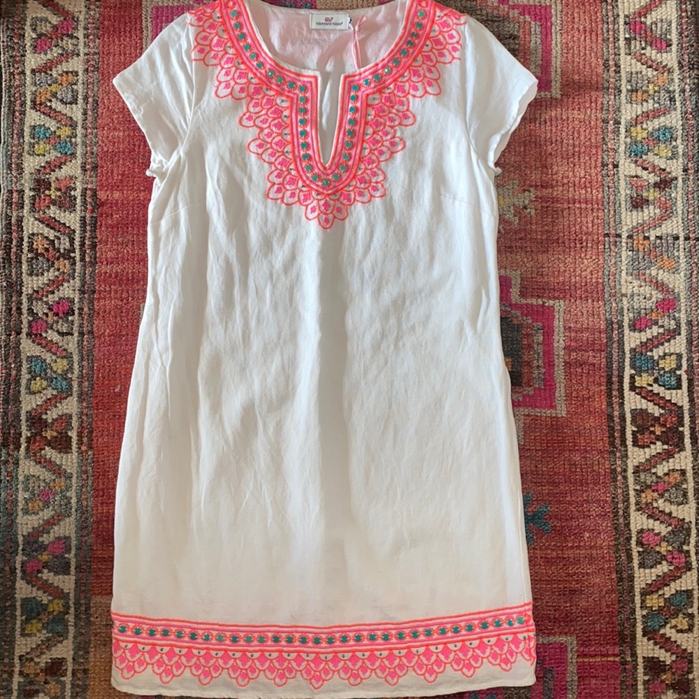 Vineyard Vines Embroidered Dress Size 6
